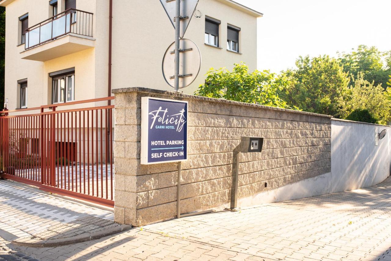 Felicity Garni Hotel Bratislava Exterior photo